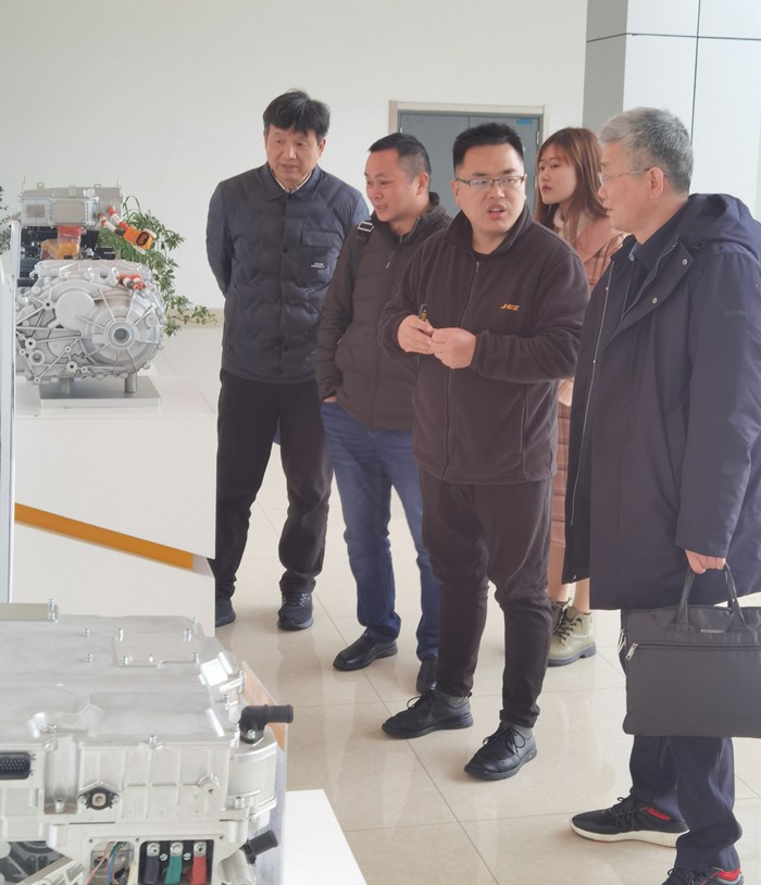 巨一1.jpg